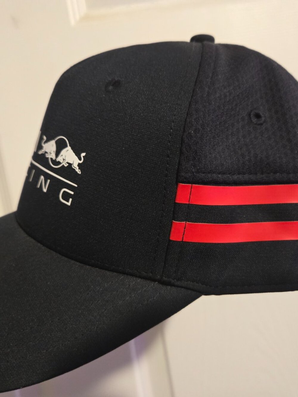 Red Bull Racing hat - Picture 2 of 2